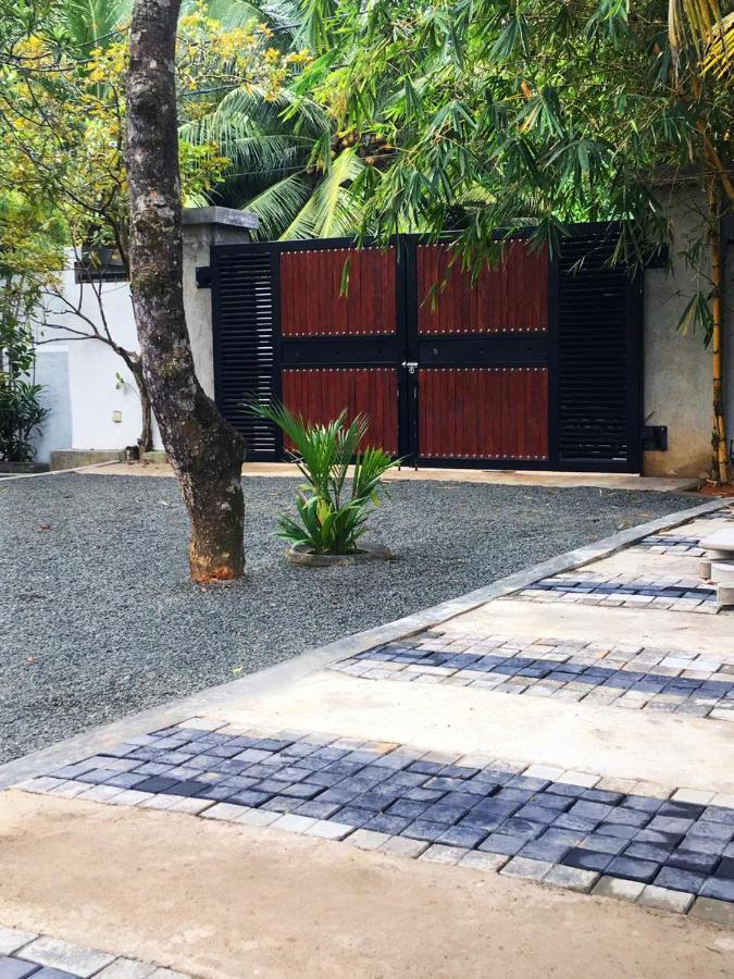 Triple Edge Villa Unawatuna Exteriör bild